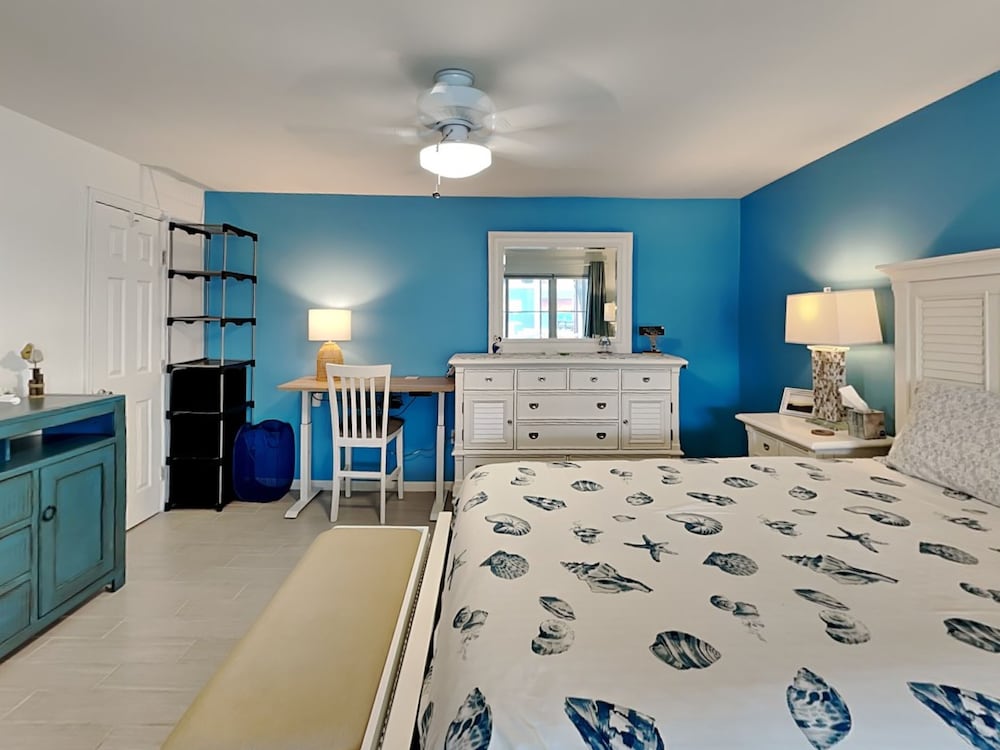 Madeira Beach Yacht Club 323b Madeira Beach - photo 4