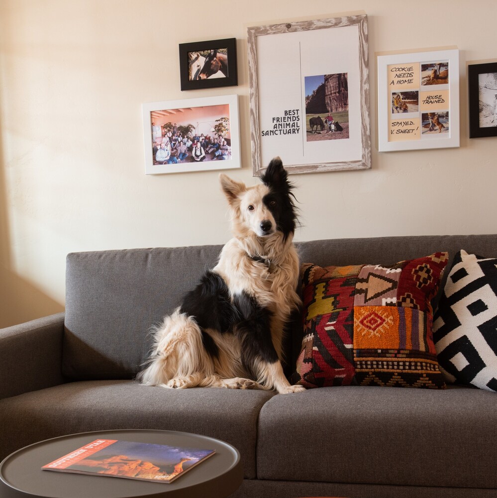 Best Friends Roadhouse and Mercantile - photo 5