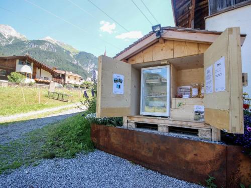 Appartement Stöcklhof — 4-Star Luxury Hotel in Pettneu, Austria