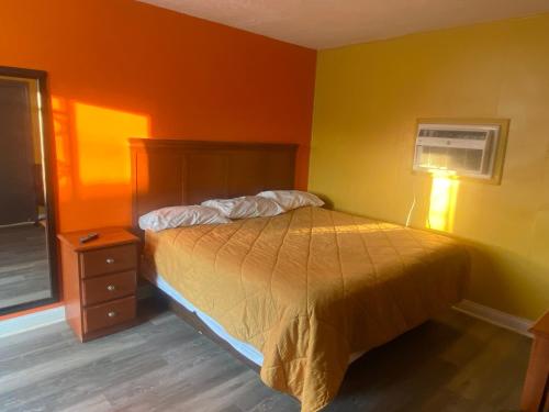 Central Inn - photo 2