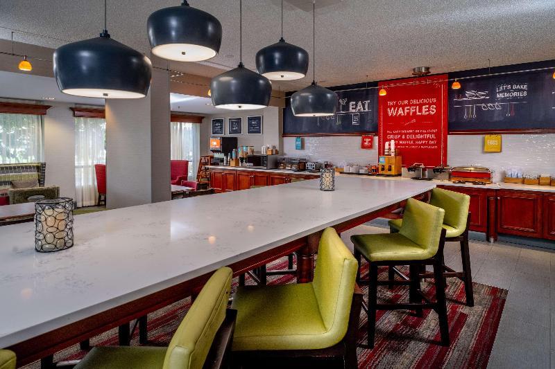 Hampton Inn Charleston Downtown - photo 96