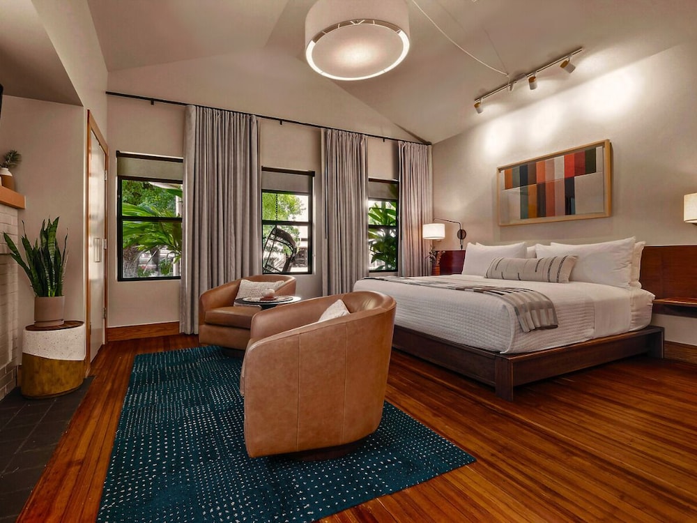 Heywood Hotel - photo 18