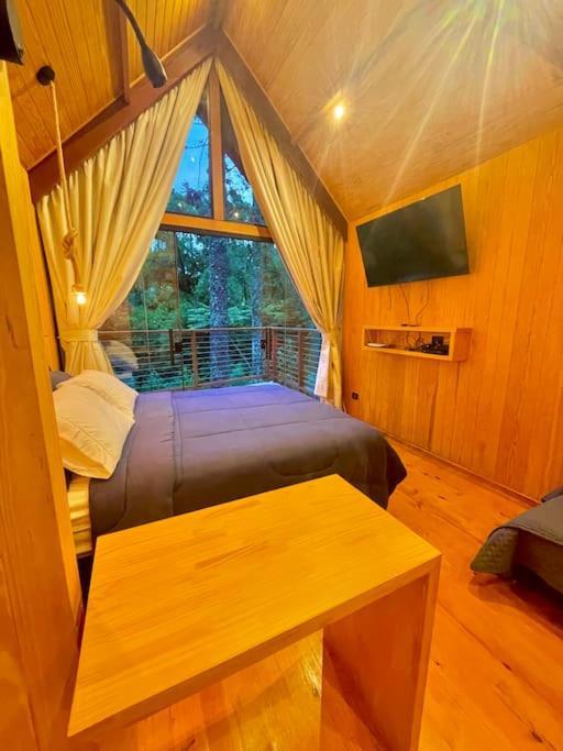 Cabana Suspensa na Natureza Região Turística in Campos Do Jordao, Brasil