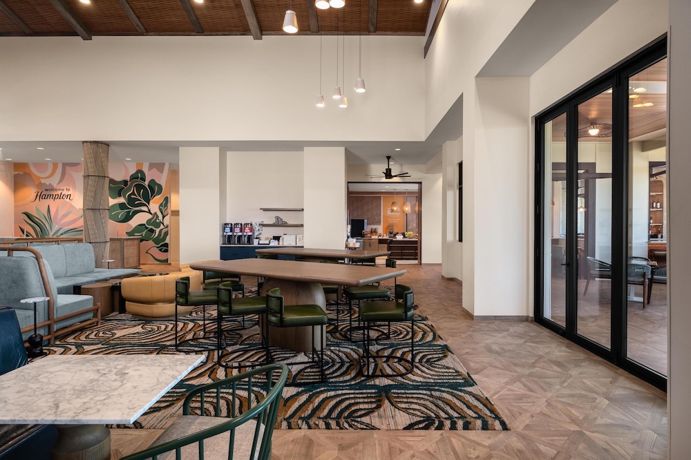 Hampton Inn & Suites by Hilton Maui North Shore - photo 3