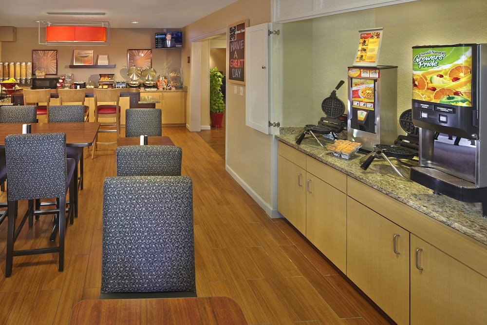 TownePlace Suites by Marriott Orlando East UCF Area - photo 16