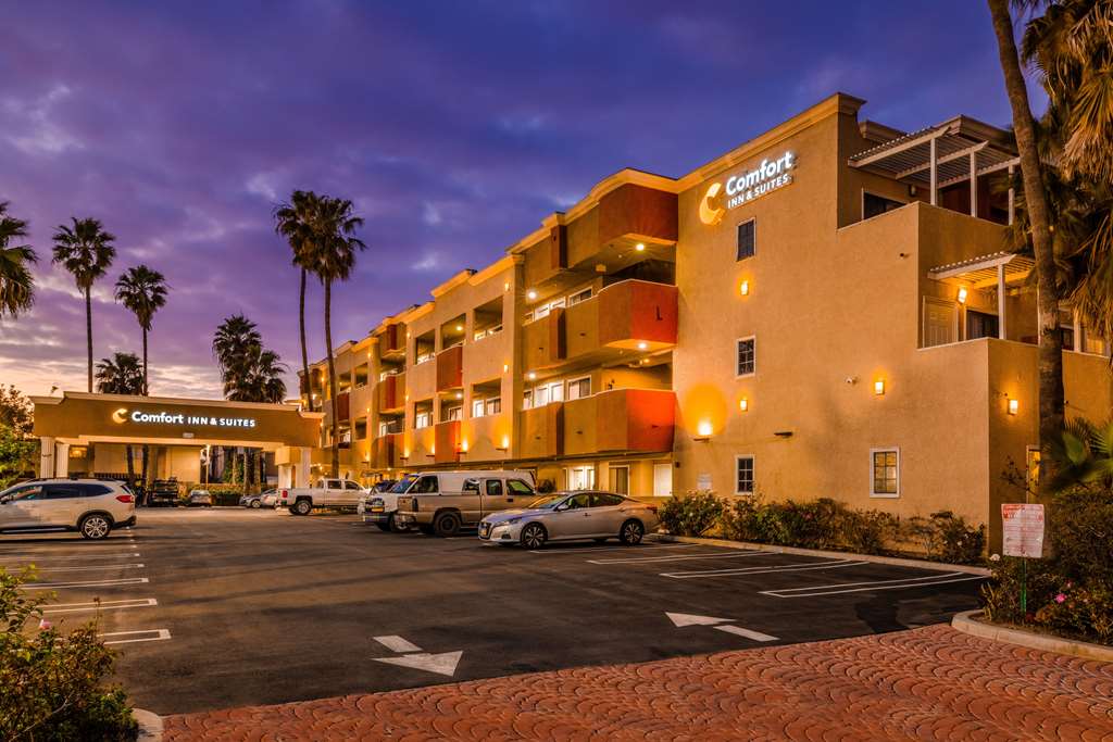 Comfort Inn & Suites Huntington Beach - photo 3