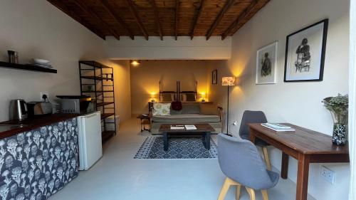 Protea Studio — 4-Star Luxury Hotel in Cape Town, South Africa