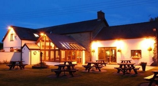 The Baron at Bucknell — 4-Star Luxury Hotel in Bucknell, United Kingdom