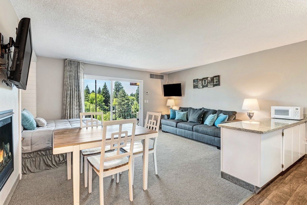 Bend Riverside Inn & Suites - photo 242