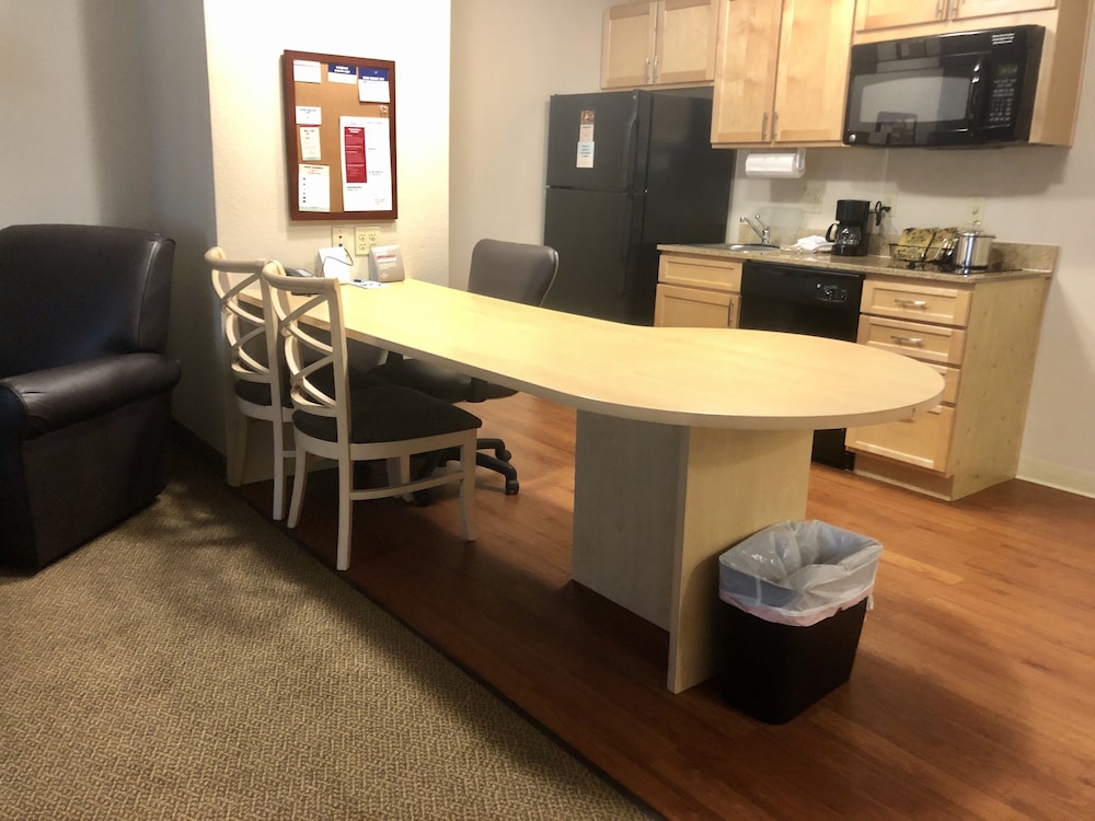 Candlewood Suites Houston by IHG - photo 28