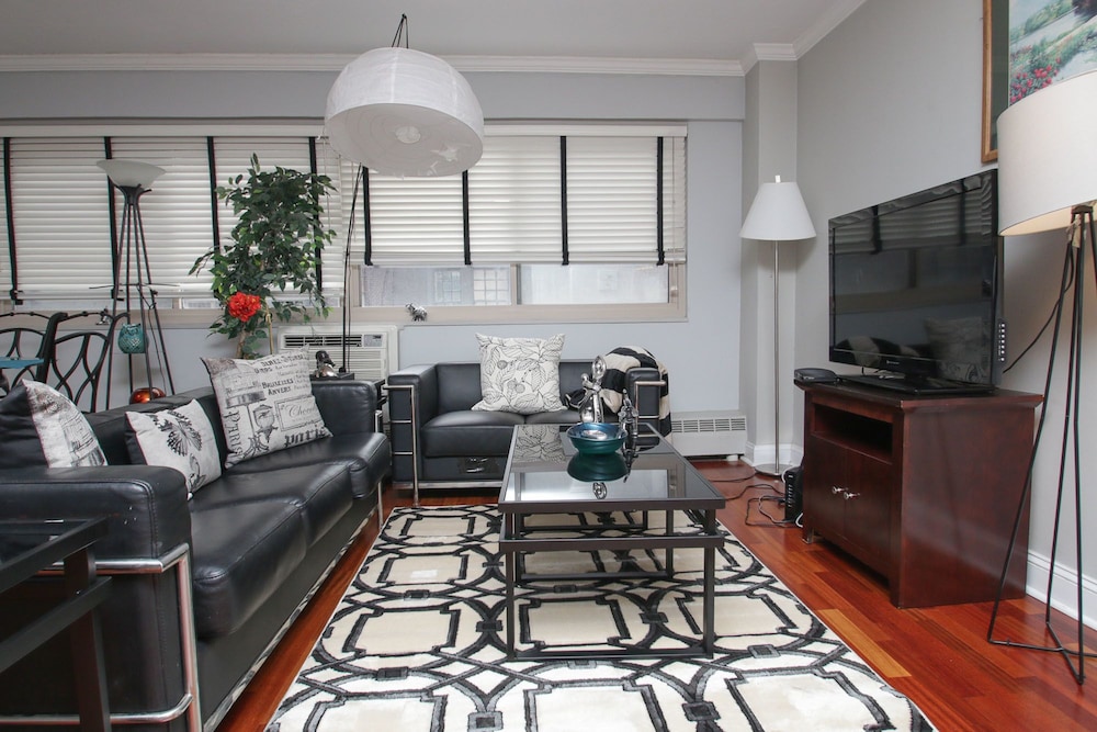 Renaissance Properties 21 and Chestnut - photo 10