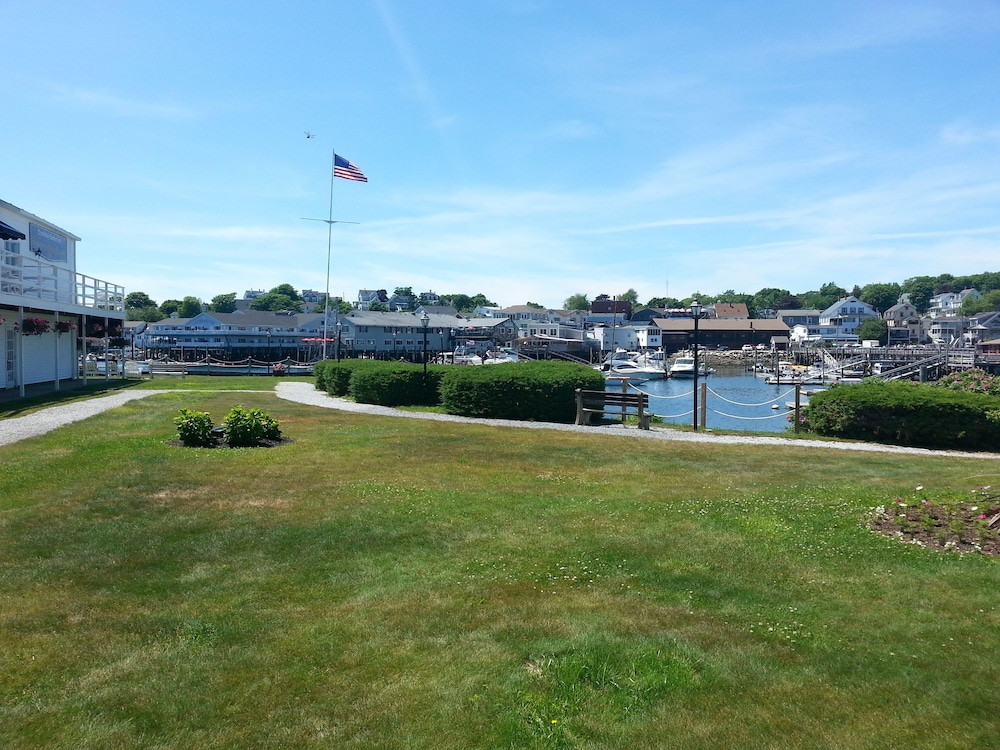 Boothbay Harbor Inn - photo 76