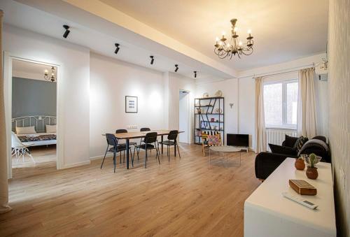 2BR Colorful Apt on Vera Near Stamba By Wehost