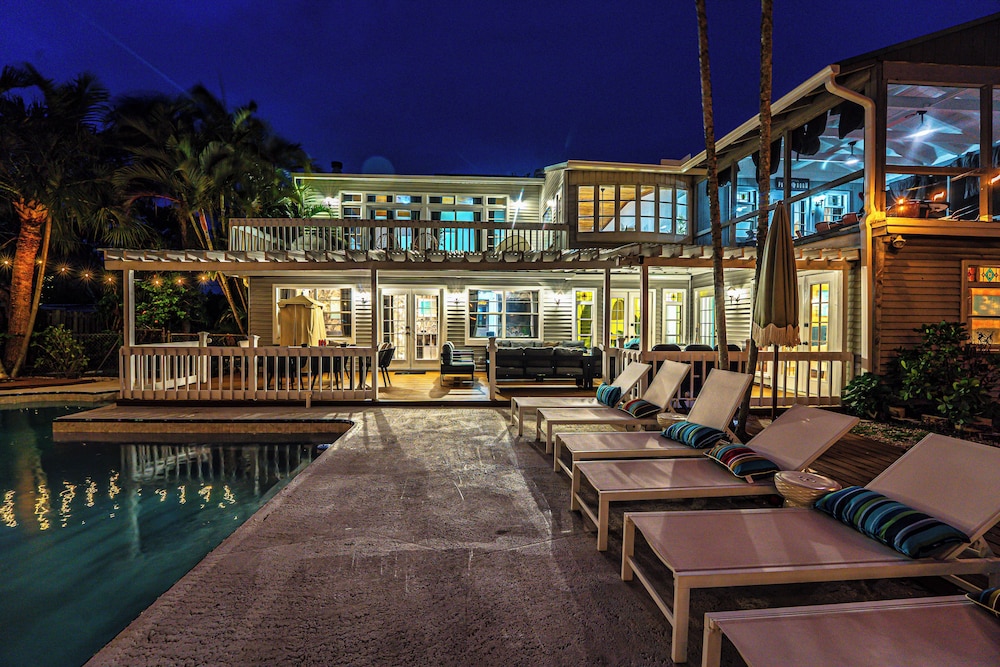 Serenity Stays — West Palm Beach