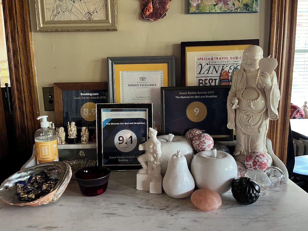 The Munroe Inn - photo 5