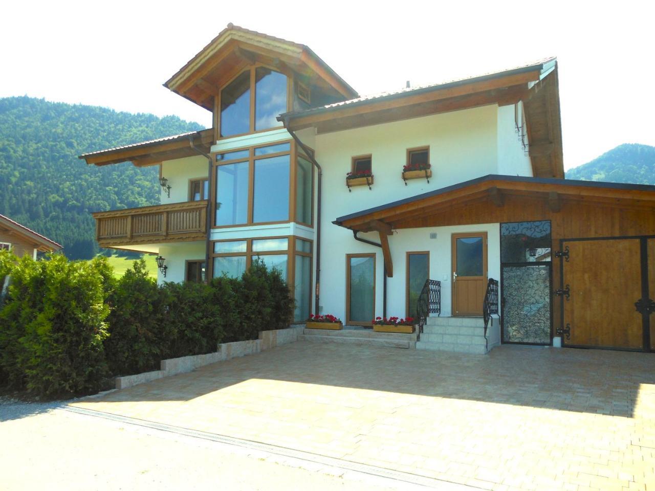 Apartment Traumblick — 4-Star Luxury Hotel in Unterammergau, Germany
