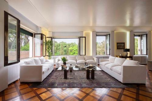 Orange Tree Home — 4-Star Luxury Hotel in Rome, Italy