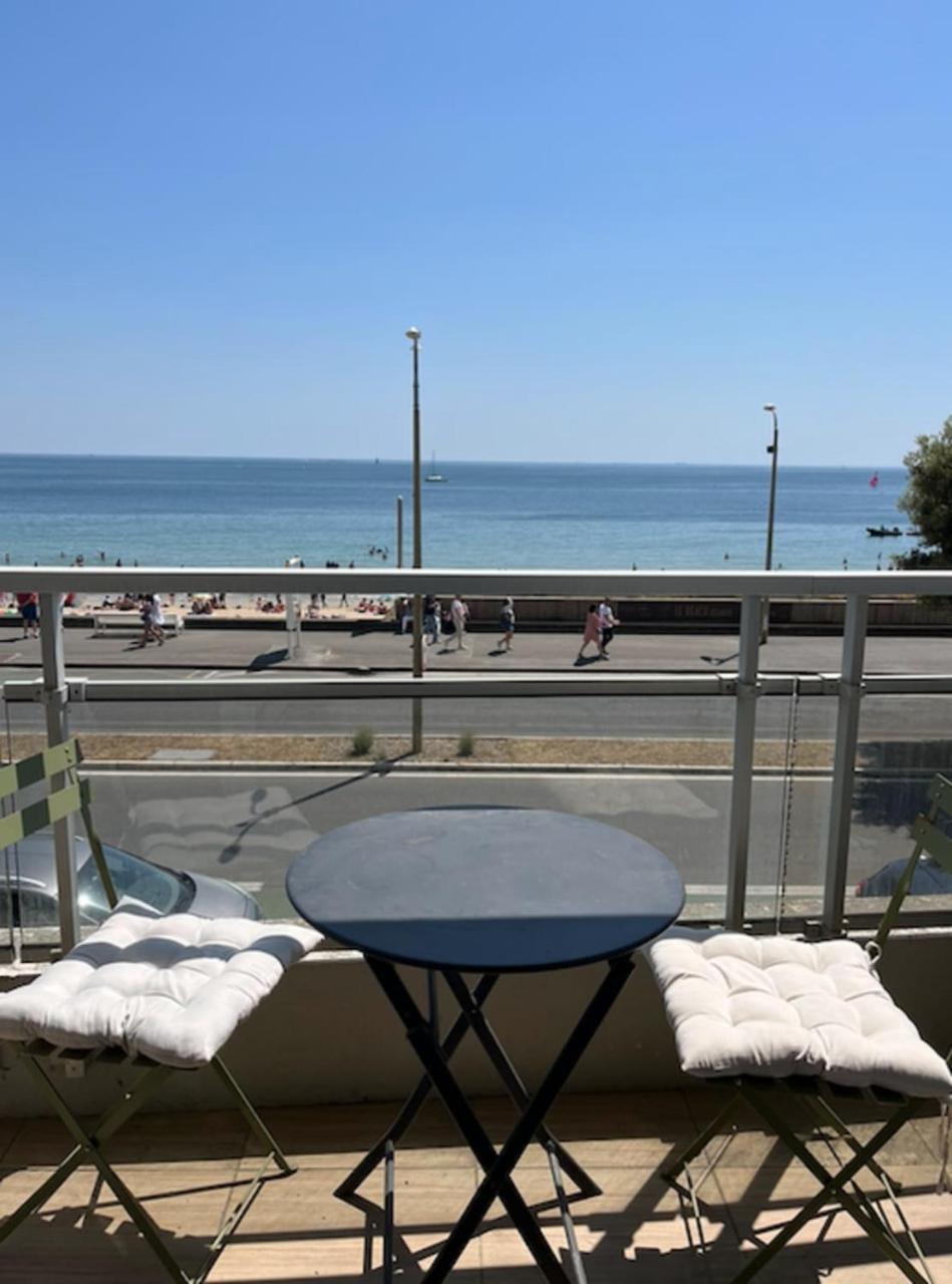 Studio And Terrace Sea View In La Baule in La Baule-Escoublac, France