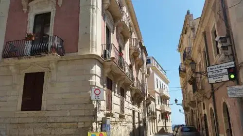 Palazzo Bozzanca Apartments by Wonderful Italy — 4-Star Luxury Hotel in Siracusa, Italy
