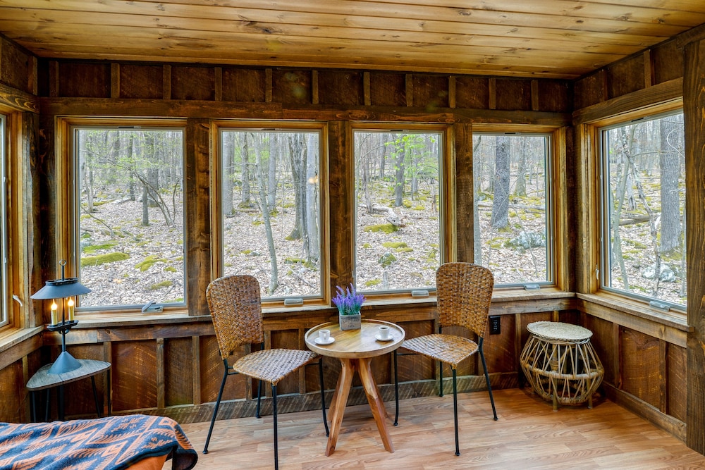 Alpine Lake Resort Cabin Rental w Pool Access - photo 29