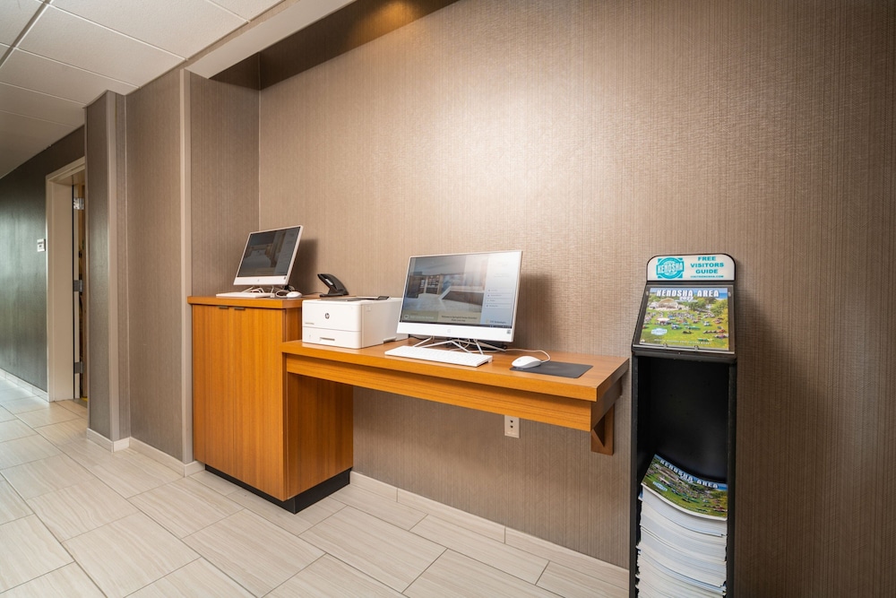 SpringHill Suites by Marriott Kenosha - photo 53