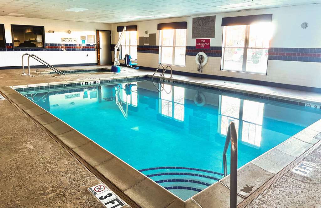 Country Inn & Suites by Radisson Crystal Lake IL - photo 13
