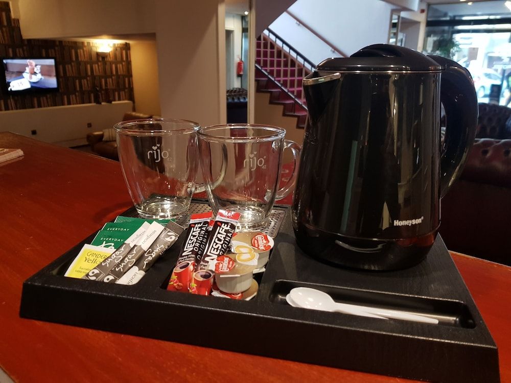 The Brunlea Hotel — hotel in Burnley