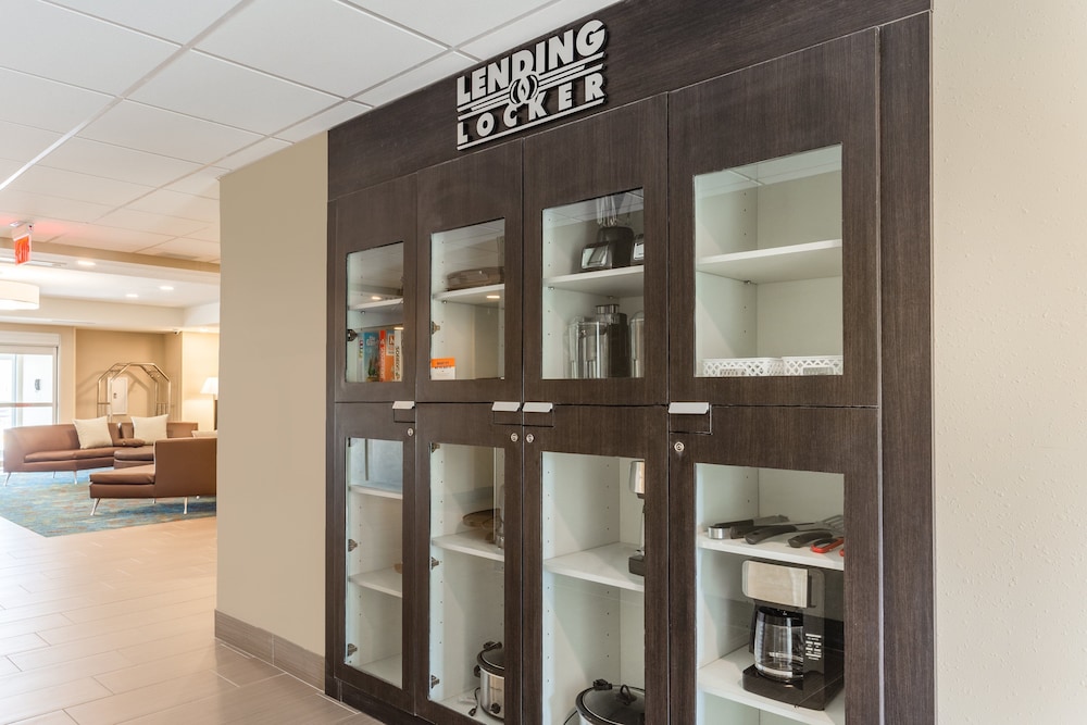Candlewood Suites Davenport by IHG - photo 25