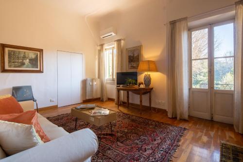 Capponi Palace — Florence — photo 2