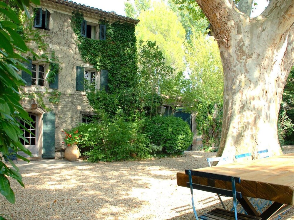 Campagne Baudeloup — hotel in L'isle-Sur-La-Sorgue