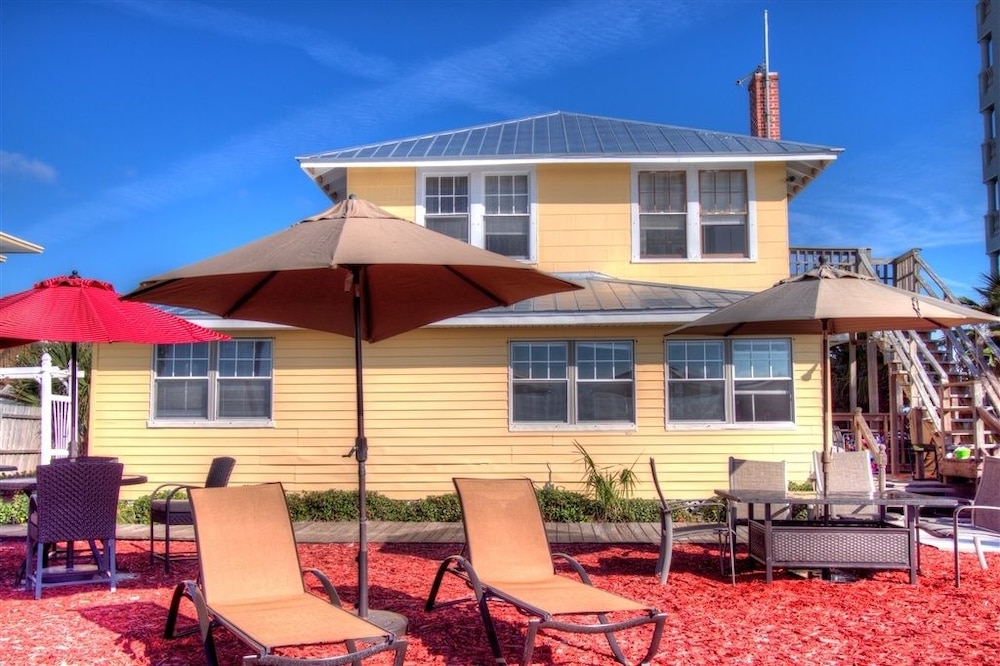 Sun N Fun Beachfront Vacation Rentals - photo 19