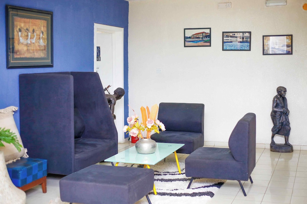 Ave Maria Hotel — Accra — photo 4