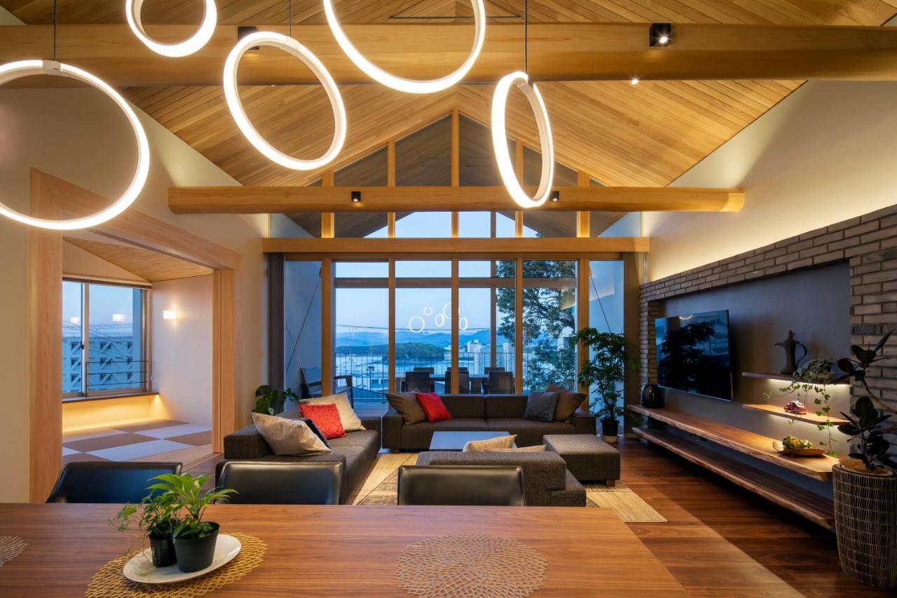 Terrace Villa Eon — 4-Star Luxury Hotel in Shirahamacho-Usazakiminami, Japan