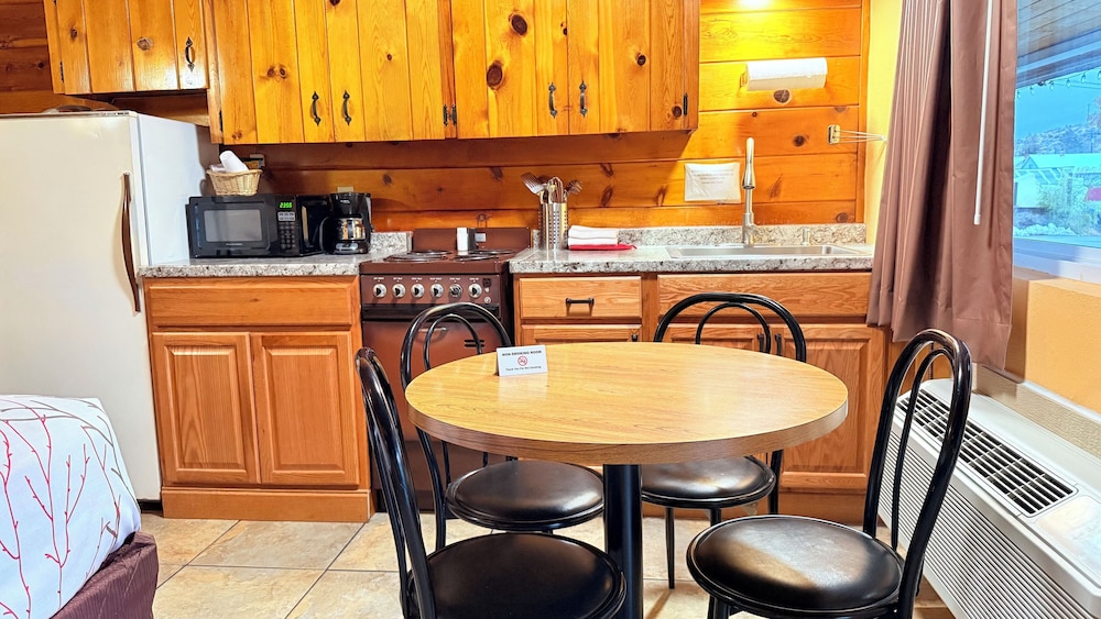 Apple Inn Motel - photo 23