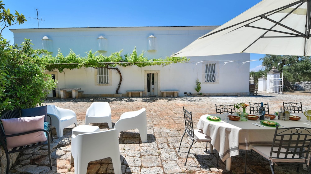 Masseria Profilo 10 — 4-Star Luxury Hotel in Monopoli, Italy