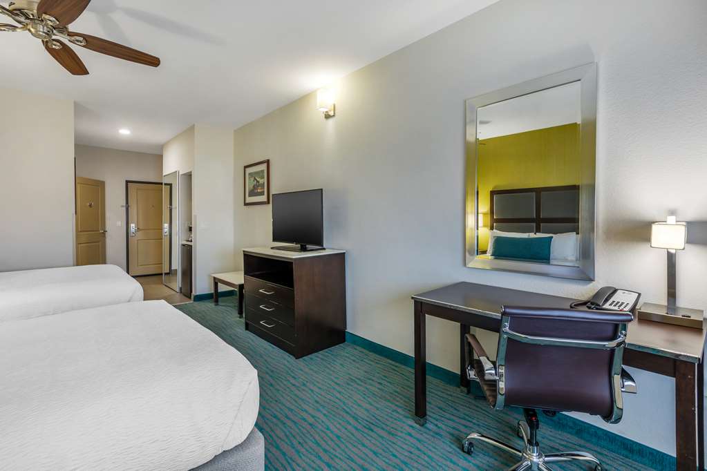 Best Western Plus Taft Inn - photo 35