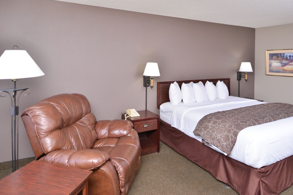 Kelly Inn Fargo North Dakota - photo 12