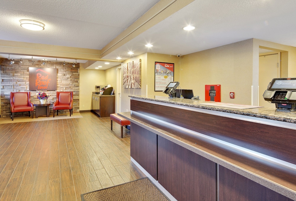 Red Roof Inn Detroit Dearborn Greenfield Village - photo 4