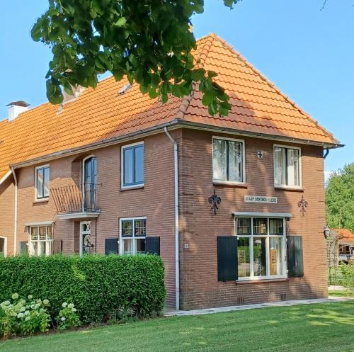 Gastenverblijf in het voorhuis van onze woonboerderij