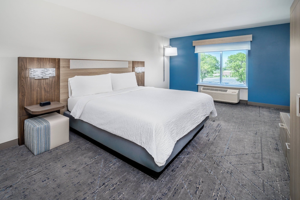 Holiday Inn Express Hotel & Suites Denver North Thornton by IHG - photo 22