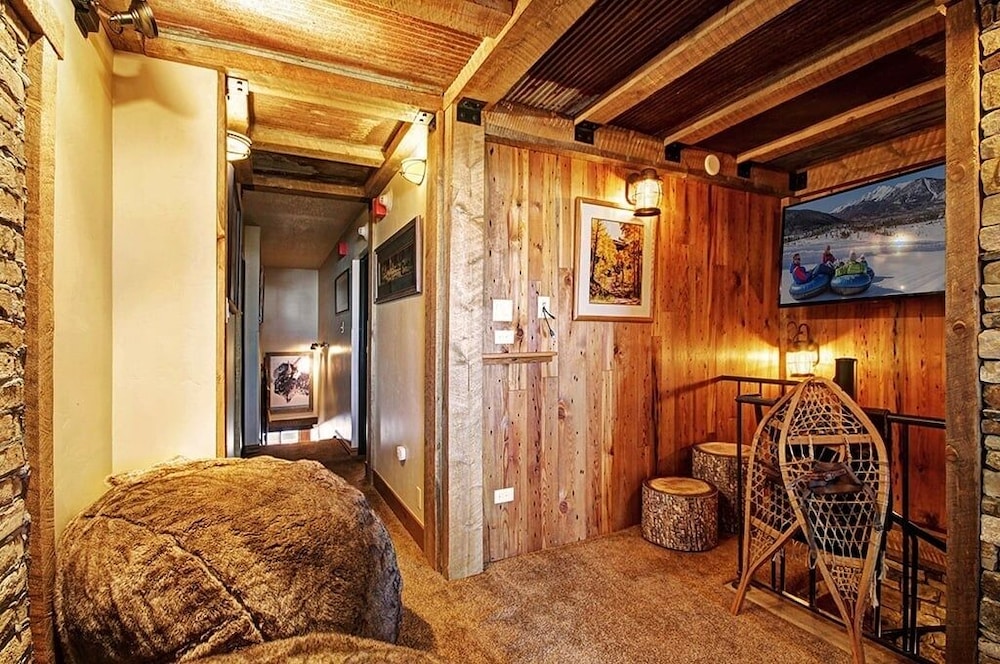 Beaver Run Peak 9 Penthouse by RedAwning - photo 46