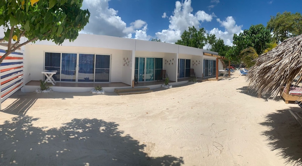 La Isla Bonita pet-friendly hotel Mao