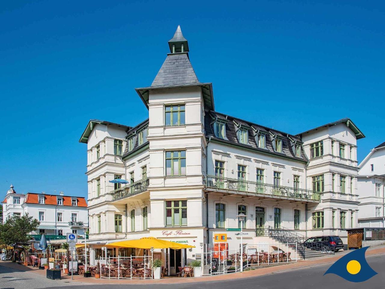 Villa Frohsinn 08 — 4-Star Luxury Hotel in Seebad Bansin, Germany