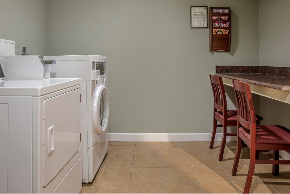 Holiday Inn Express Harrisburg SW Mechanicsburg by IHG - photo 13
