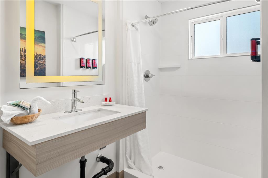 SureStay Hotel by Best Western Santa Monica - photo 47