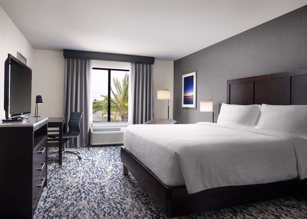 Hilton Garden Inn Los Angeles Redondo Beach - photo 11