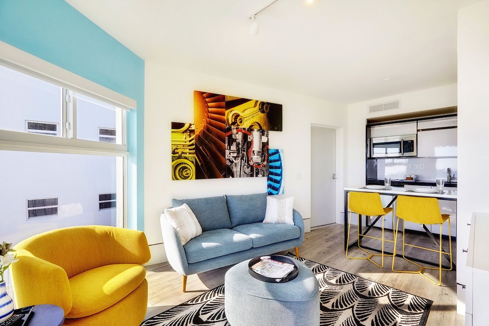 Ocean Treasure Beachside Suites - photo 49