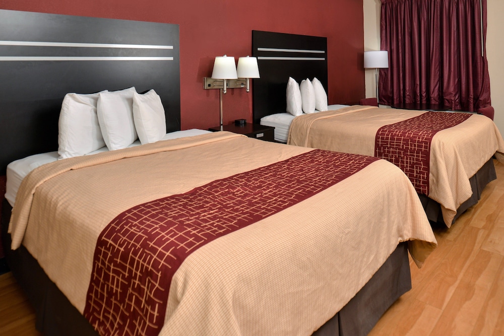 Red Roof Inn Cartersville Emerson LakePoint North - photo 6