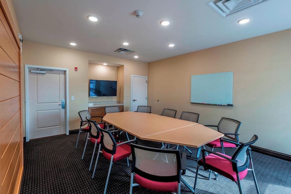 TownePlace Suites by Marriott Lexington Keeneland Airport - photo 26