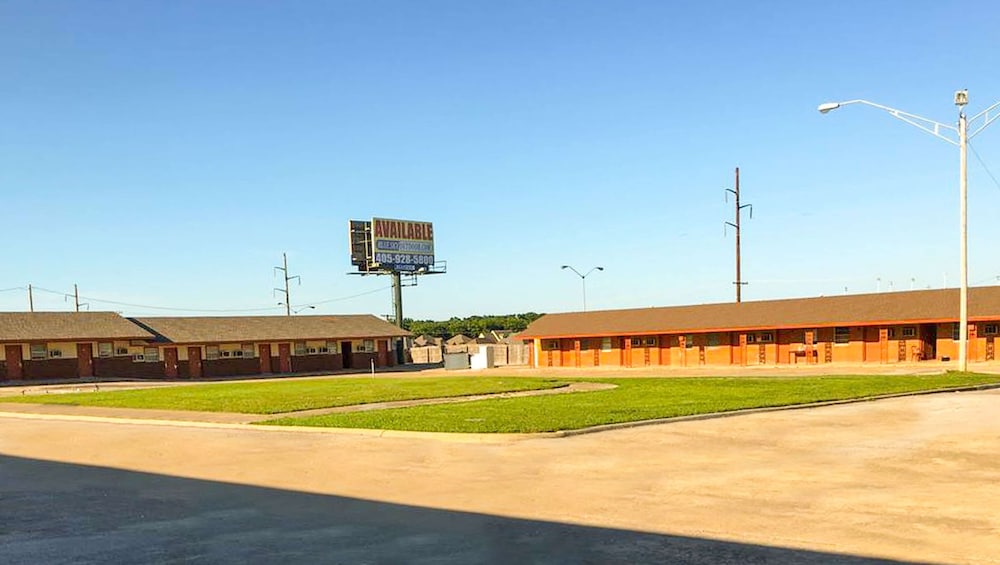 Budget Inn Ardmore - photo 31